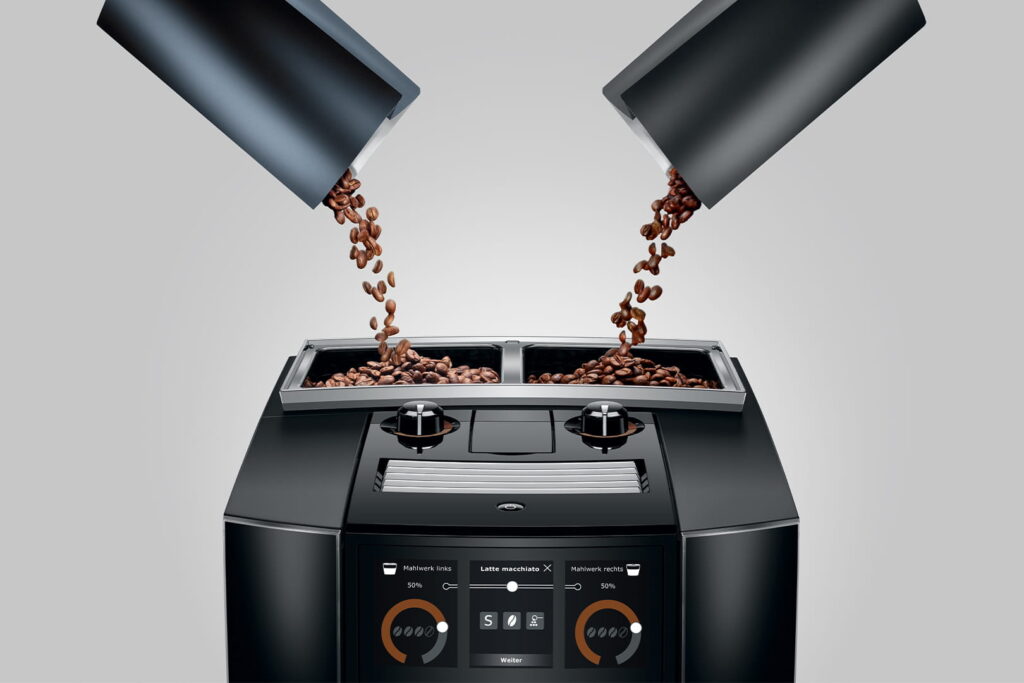 Jura J8 twin (EA) Kaffeevollautomat in Diamond Black, Draufsicht auf die zwei Bohnenbehälter